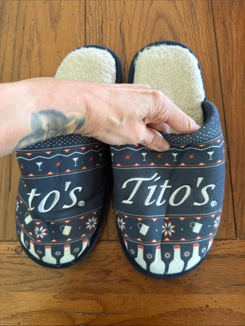 Tito's Navy Blue Slip-On Men's Slippers